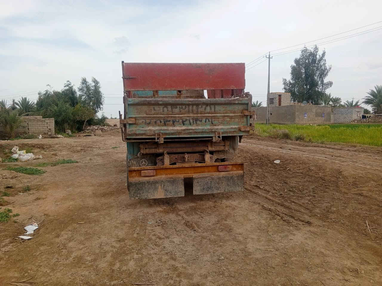 سلام عليكم ورحمه الله وبركاته موجود ابوردين كلاب مكفولة كفالة عامة مكينة كير اكسن شرط كلاب بلادية رقم نكليزي مداور ثانيوم رجان لموشراي لايعلق اتصل وتدلل ***********المكان السماوة
