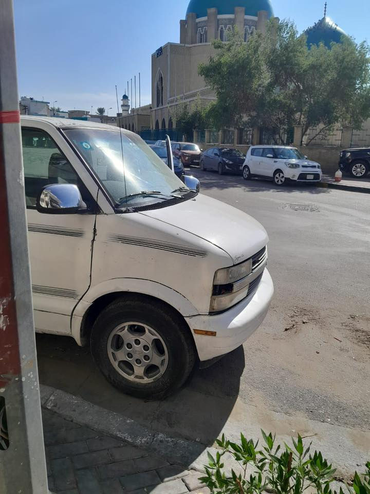 السلام عليكم شوفر ليت فان استرو موديل ٢٠٠٣ ....السعر ٤٠ ورقة وبيها مجال...هزه جديده رقم انكليزي جديد بغداد...التبريد قطعتين الكمبريسر عاطل محرك السياره جيد بدون تبخير...بيها بعض الأعطال البسيطة ...السيارة باسم والدي .. رقم هاتفك *********** موجود بعد الساعه الرابعة عصرا ... مكان السياره بغداد

