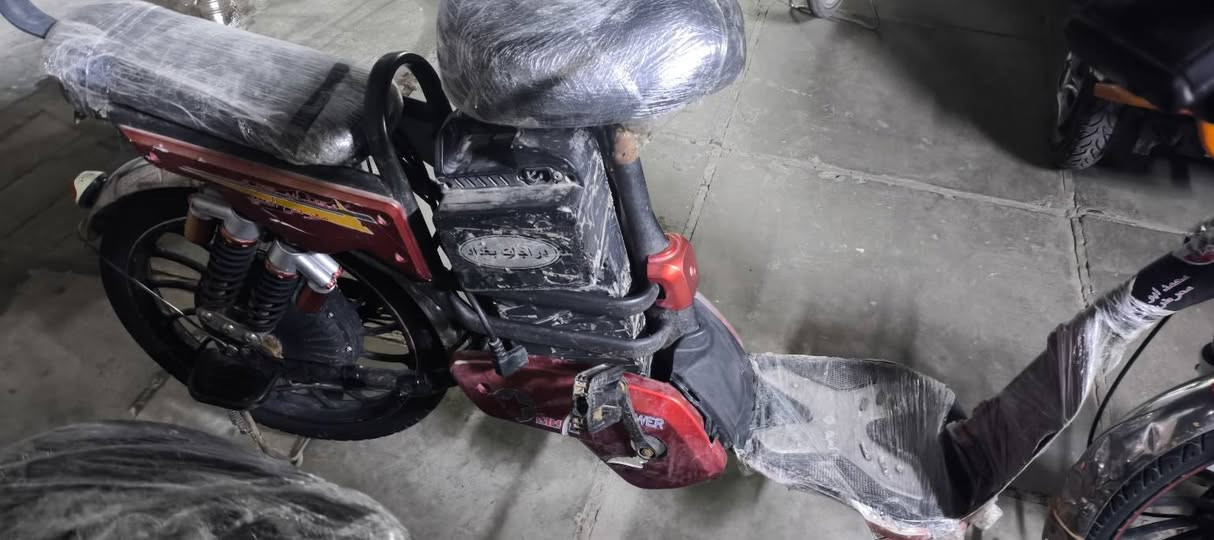 السلام عليكم ورحمة الله وبركاتة دراجة شحن للبيع موديل 23و24و25 مكان ديالى بعقوبة السعرموجود بل فيديو اسعار مناسبة جداً ما اريد مراوس بس بيع موجود اي استفسار علة هذا الرقم ***********
