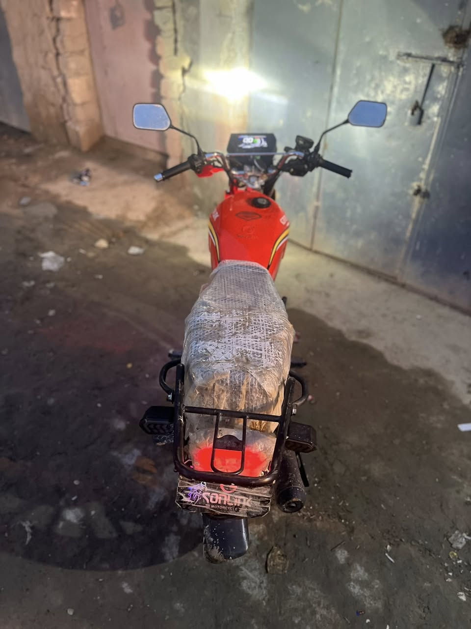 دراجه لون برتقالي
مستعجل عل بيعتها 

دراجه معايزها كلشي 

السعر 750 وبيها مجال 
العنوان سامراء 

الاتصال علا الرقم 

***********
