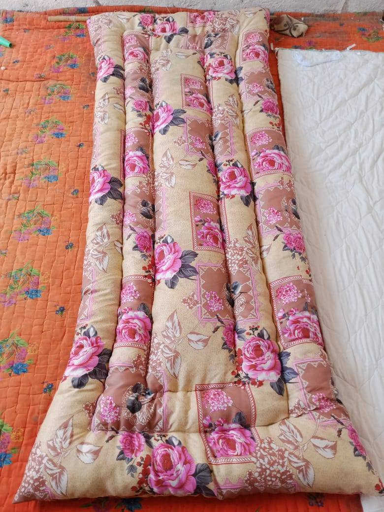 سيد كرار النداف لندافه الصوف وقطن وديباج امخاد جودليات دوشك نفر دوشك جربايه وتوصيل مجاني للبيت اخذهن ورجعهن مجاني للبيت ***********
