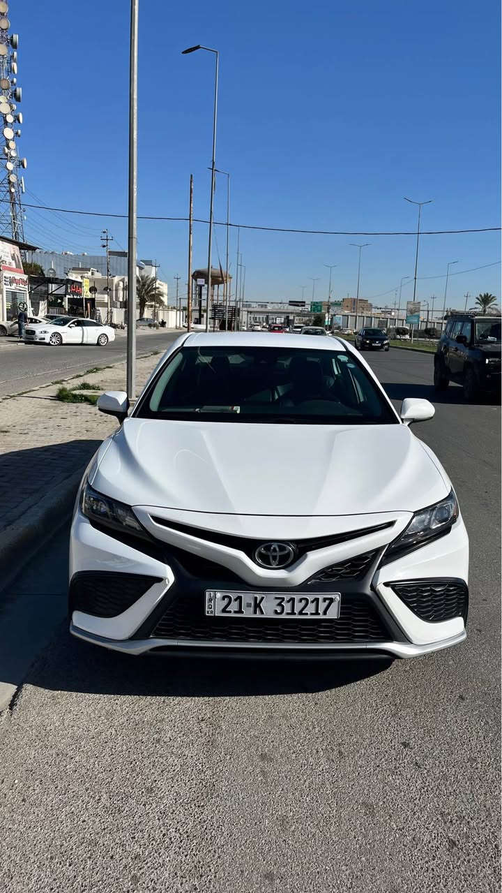 تويوتا كامري 2021 كلين بدون ضرار للبيع 
موصفات Se 
ماشيه84 فقط 
لون ابيض شرط كير والمحرك وتخم تاير وبطارية كله جديدة 
مكاني كركوك وشرط التحول بطاقه بنزين هم موجود 

سعر 238$
*********** كركوك, العراق
