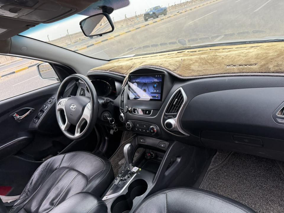 للبيع توكسان مديل 13 السعر 50 / ‭0786 204 6452‬
