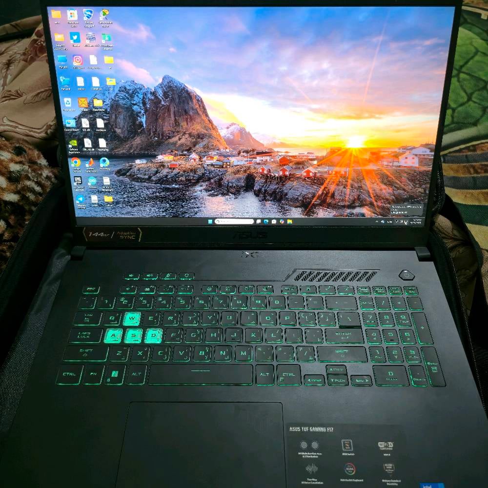 🔥 للبيع ASUS TUF Gaming F17 بحالة ممتازة (شبه جديد) 🔥

المواصفات:
✅ الموديل: ASUS TUF Gaming F17 (FX707ZC4)
✅ المعالج: Intel Core i5-12500H (الجيل 12)
✅ كرت الشاشة: NVIDIA GeForce RTX 3050 سعة 4GB
✅ الرام: 16GB DDR4 بسرعة 3200MT/s
✅ التخزين: SSD NVMe سعة 512GB
✅ الشاشة: 17.3 إنج FHD بدقة 1920×1080 وتردد 144Hz (Adaptive Sync)
✅ نظام التشغيل: Windows 11 Pro أصلي
✅ Wi-Fi 6
✅ MUX Switch
✅ إضاءة كيبورد RGB

حالة الجهاز:
✔️ نظيف جدًا واستخدام شخصي.
✔️ بدون أي أعطال أو صيانة.
✔️ الشاشة والكيبورد والبطارية وجميع المنافذ تعمل بكفاءة.
✔️ مناسب للألعاب، التصميم، المونتاج، والبرامج الهندسية.

📦 الملحقات:

- الشاحن الأصلي.
- حقيبة اللابتوب.
- ماوس لاسلكي (Wireless Mouse).

💰 السعر: 950,000 دينار (قابل للتفاوض بالمعقول)
📍 الموقع: بغداد / الدولعي
📞 للتواصل: ***********
