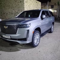 كاديلاك سكاليد 2023 وارد امريكي ماشيه 49 الف قابل للزياده السونار مع ا...