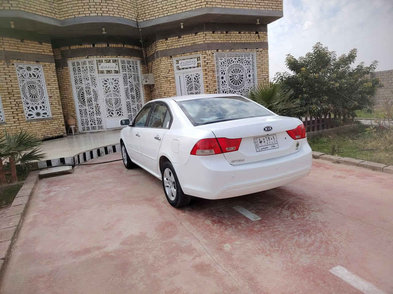 سلام عليكم للبيع
كيا اوبتيما موديل 2009 خليجي
رقم بغداد  راعيه يمي مداور ثاني يوم مشروع وطني 
بيها بنيد مبدل اصلي او جاملاغ او داير الجاملاغ الخلفي صبغ 
سياره فول مواصفات 
شاشه 
كامره دواره 
تحكم استيرن 
اشاير 
لايت زنون 
بلاجكتورات 
ويل كب 
دواخل لونين 
وبعد بيها مواصفات غير مذكوره 
سياره جديده جدا 
جاهزه مكينه وكير مكفولات وحداده وتخم تاير وتبريد 
مـكــان-سـياره-الــناصـرية 
الــسعــر: 112  وبيها مجال 
الاستفسار اكثر ***********
