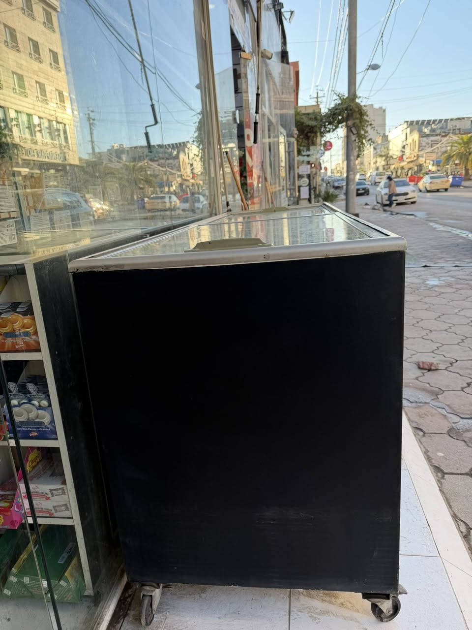 مجمده مستعمله للبيع الطول 210 سم بحاله جيده اي استفسار *********** -***********
