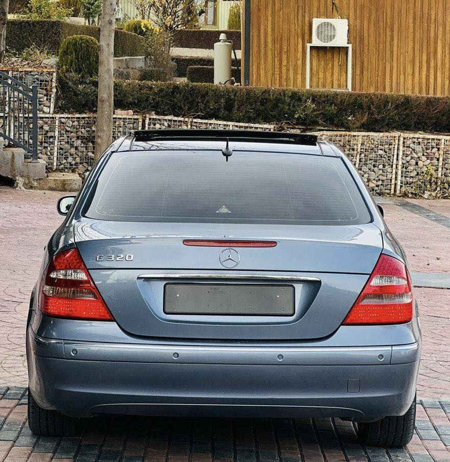 بۆفرۆشتن. 🩵 🇩🇪 للبیع

مارسیدریس مۆدێل 2004
ئی کلاس ئەوروپی 320
قەپات مواسەفات
پانۆراما و پێنج پەردە و کوشن جلد

کوشن سارد و گەرم و خەزن
پێش و دوای حەساس
رادار و تەحدید سرعە شاشە و سیدی بۆکس و تەلەفۆن
ناو کرێمی و زۆر خاوێنە
190 هەزار رۆیشتووە

تازە پاتری و رۆنی گێر و مەکینەی گۆراوە

4 تایە و ویلی تازەیە
پێشی کامل توند کراوەتەوە
مەنەفێستی ئەسلی مەرزی پاشماخ

یەک ساڵە داخڵ بووە
بۆیاخ دوو پارچەی ئەورپای هەیە
بەبێ لێدران گێر و مەکینە بەشەرت

سعر /في التعليق يتم الرد فورا على المسنجر ✍🏻

نرخ/ لە کۆمێنت بنوسە یەکسەر وەڵام دەدەیتەوە 📮

ژمارەی خاوەن سەیارە : ***********☎️
