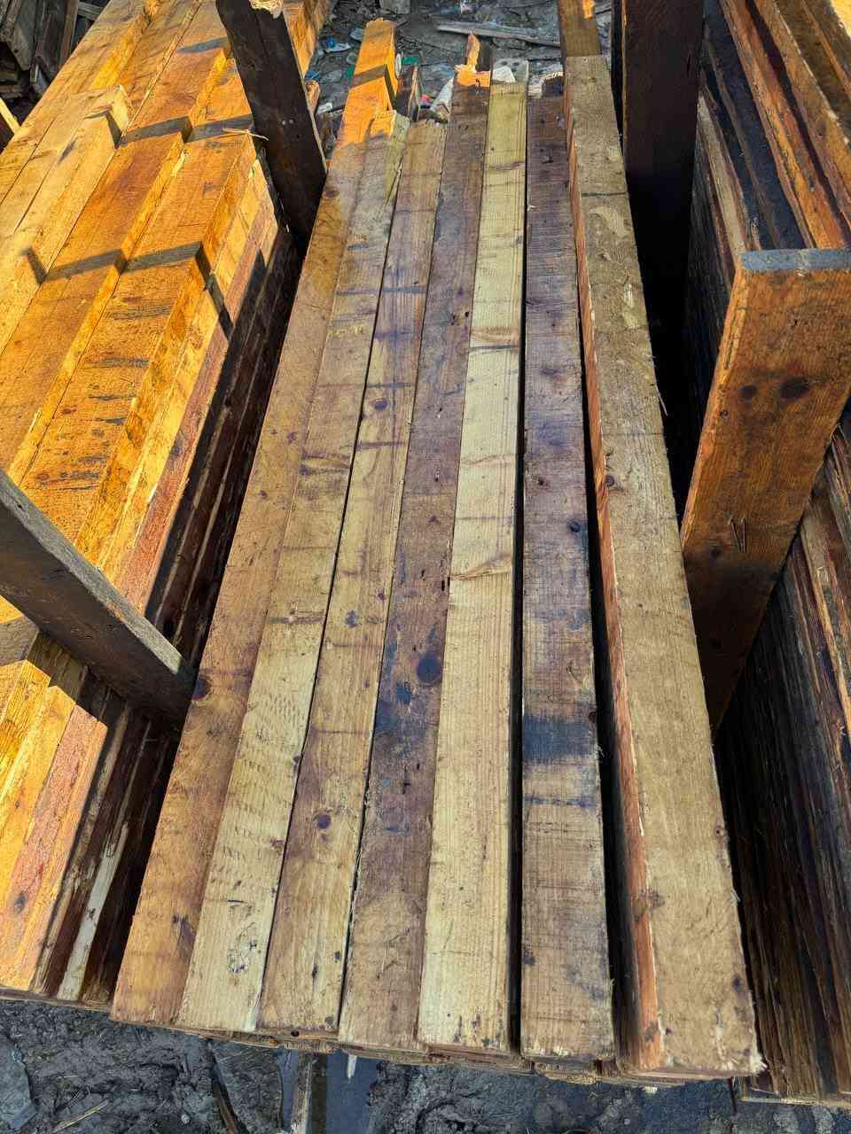 قالب خشب للبيع عدد 12 مكعب  ( مشتغل دكه وحده ودكتين) بسعر مناسب جداً جداً ***********
