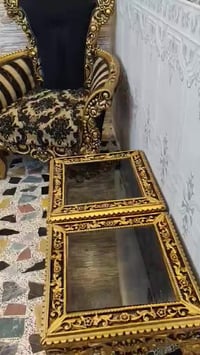 ملكي • ١٠ مقاعد • تفصيل