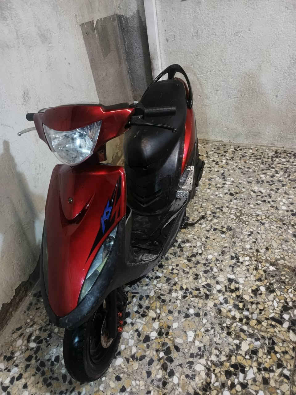 سلام عليكم دراجه ماكس ماكس عدله كفاله برغي ممفتوح بيها ولا ملعوب بيها بلاديه كزوز رياضي fM كلجات رياضي  دراجه الله شاهد تمشي سرعه شلعه ومعدل أكفلك كلشي بيها سعر 750وبيها مجال ***********
