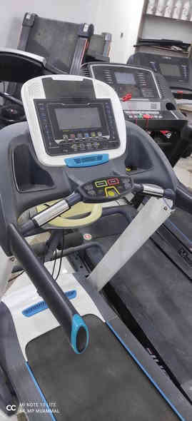 اجهزة جري جديده  مستخدمه باسعار مناسبه المكان كوت ***********
