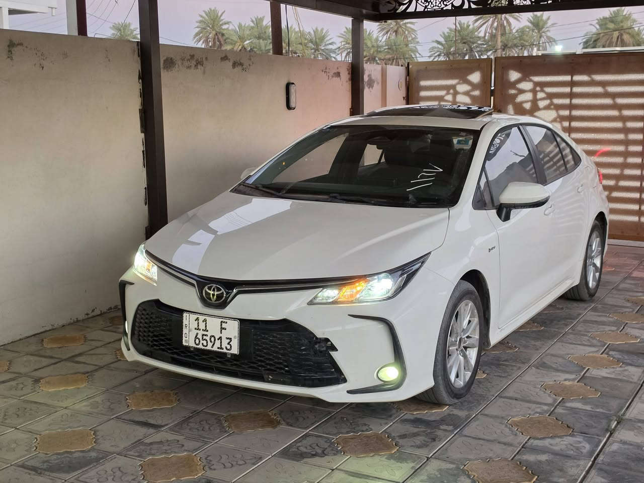 للبيــع كورلا ♕2025♕ بغداد شكل الخليجي
محجوزة للمصرف مقترض وكفيل
فول مواصفات 
داخل جلد اسود
تشغيل بصمه
حجم المحرك ♕1800♕ هايبرد
8 ايرباك 
توقف ذاتي 
سلايد روف 
لايت زنون لد 
رادار + اوتوهولد 
دشبول دجيتال
كامرة دوارة 
انارة داخلية لد
مثبت سرعة 
شاشة اعطال
اشارة المرايا الجانبية
هاند بريك كهربائي  قطعتين تبريد 
السعر ♕137$♕مع الرقم والوكالة
السيارة ماشية ♕0 زيرو♕
مكان السيارة بغداد الدورة او الجادرية 
للأستفسار الاتصال 
‏‪ ***********
***********
