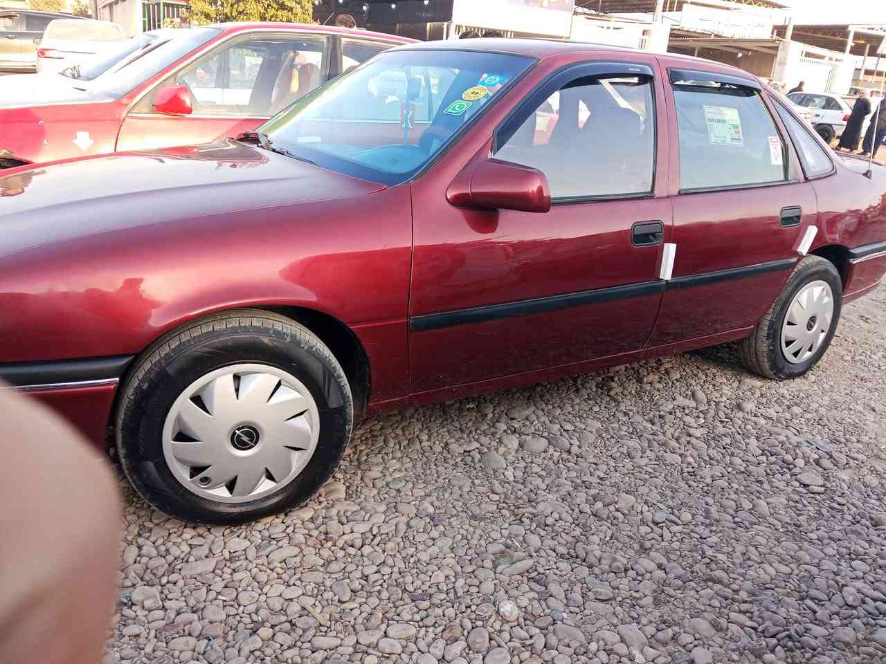 السلام عليكم  اوبل فكترا مديل، 92محدث95 تخم ايربك دشبول السياره جديد ما بيها نقص برغي محرك كير صدر تخم تاير كلها جديد  مصبوغه عام جماليه رقم صلاح الدين دولي سنويه 2029 باسمي ثاني يوم تحويل  تخم بطاين دوشمه كلها جديد السياره متعوبه عليه كلها شغاله حته كلوب. الرقم شغال  كلها مكفوله  العنوان سامراء 
السعر 45بيها شويه مجال 
***********
