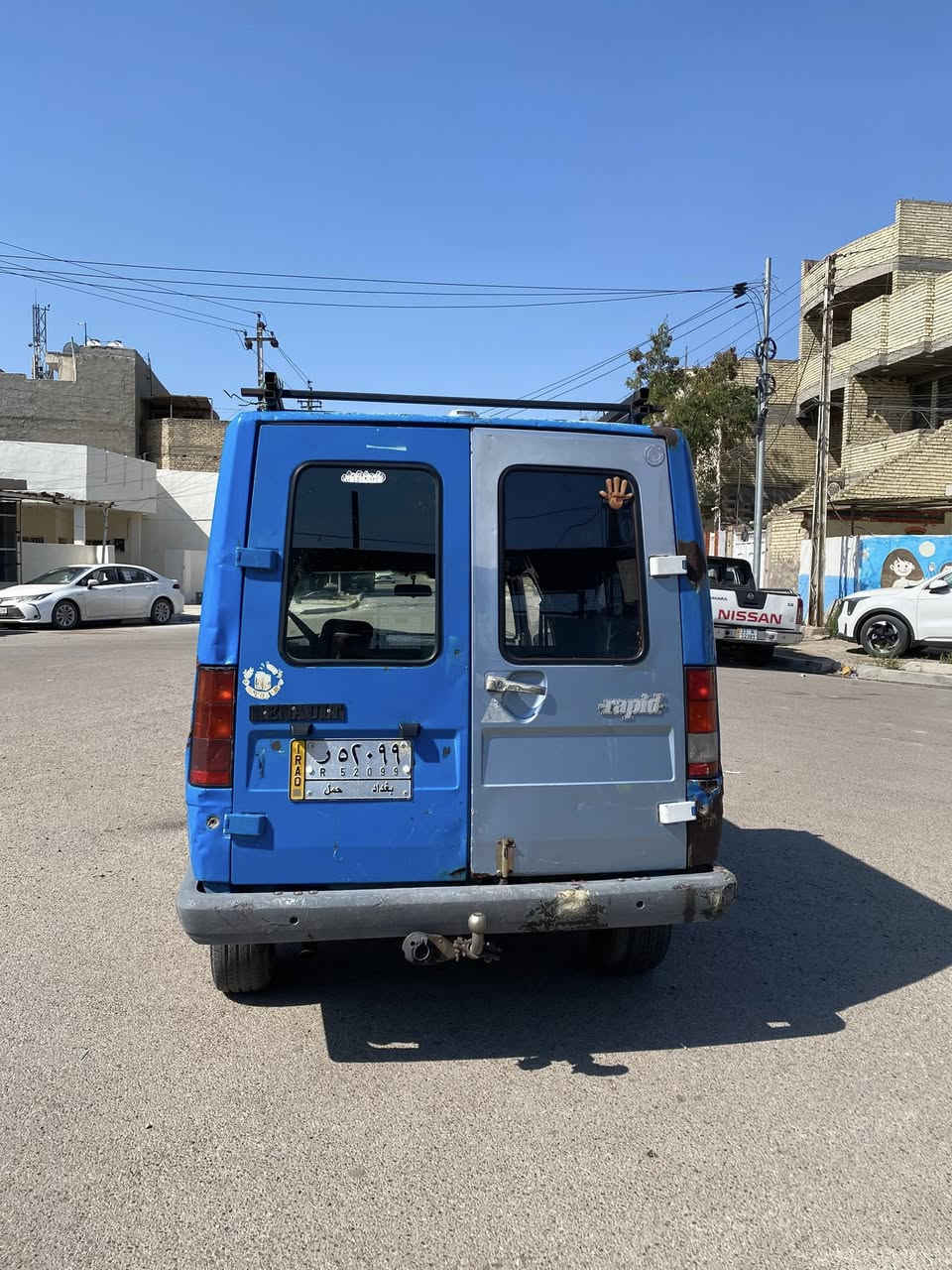 سلام عليكم
للبيع رينو بوكس موديل 1989 
سعر 32 ورقه 
للستفسار ***********
