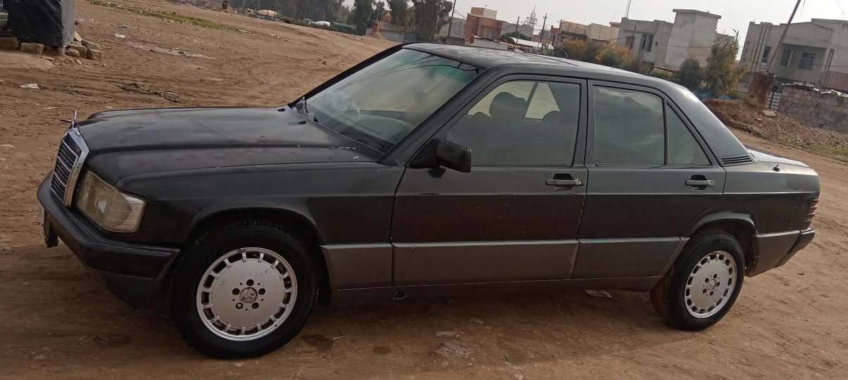 مارسدس حجم 190 موديل 1989 محرك ديزل(كاز) اربه بستن سوبر كير توماتيك شرط بدون ضرر صبغ مكانات داخلها نضيف بلادي صدر امامي خلفي جديد كهربائيات كلها شغاله تدفئه شغال تبريد فقط منقص غاز سياره جاهزه شغل وطلع وين ماتريد رقم الماني وسنويه خضرا منتهيه وشرط التحويل  السعر 35 وبيها مجال بصيط مكانها ايسر الموصل
***********
***********
