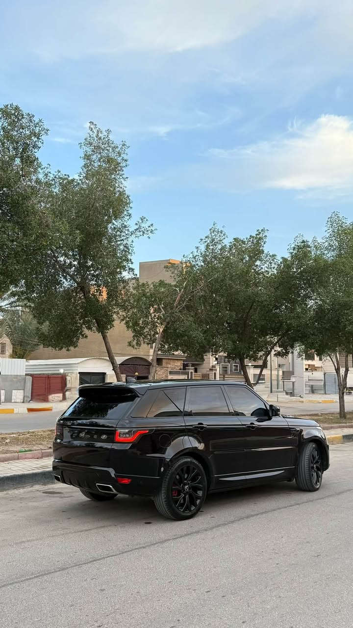 السلام عليكم
للبيع 

رانج روفر سبورت اوتوبايكرافي 

موديل 2019 سوبر جارج 8 سلندر 

Range Rover Sport Autobiography V8 Supercharged p525

موديل 2019 

السياره وارد اوربي الماني كلين تايتل

  ماشيه 51  الف كيلو

  .ابواب ٤ شفط 

.دواسه اوتو كهرباء 

.المقاعد الامامي والخلفي تدفئة وتبريد

بروجكتر عرض سرعة 

.مقاعد امامية مساج وتدليك بوضعيات مختلفة

.تدفئه ستيرن 

.اناره محيطيه متغيرة

.وانارة داخليه مخفية ملونة

.وضعيات قيادة رياضية خاصة

Dynamic sport

.جكات تحكم 

.صندوق كهرباء 

.ثلاجة وثلاجة اكواب

.تحديد مسار 

.نقطه عمياء 

.رادار امامي + خلفي + جانبي 

‎.بانوراما 

.مري شفط اوتو 

.شاشه متحركة تدعم ابل كار + اندرويد اوتو 

شاشات خلفية تحكم لمس 

‎.ستيرن كهرباء

.خزن ميموري 

.كشنات كهرباء 

.الداخل تو كلر

احمر اسود 

.اناره ترحيبيه بالمري

.كامرات 360

.بصمة عدد ٢

.كشنات جلد تبريد + تدفئة

.داتا شو

.لايت زنون +لد

.كشافات 

السعر 47500 وبيها مجال بسيط
***********
