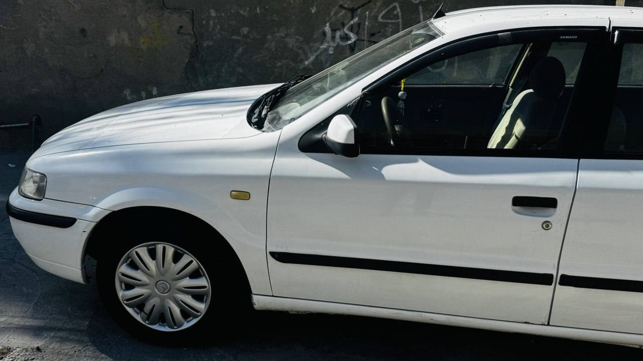 السلام عليكم 

سمند 2011 رقم كربلاء بسمي مكينه كير خير من الله 
السياره ماشيه 134000
مكان السياره كربلاء 
***********
