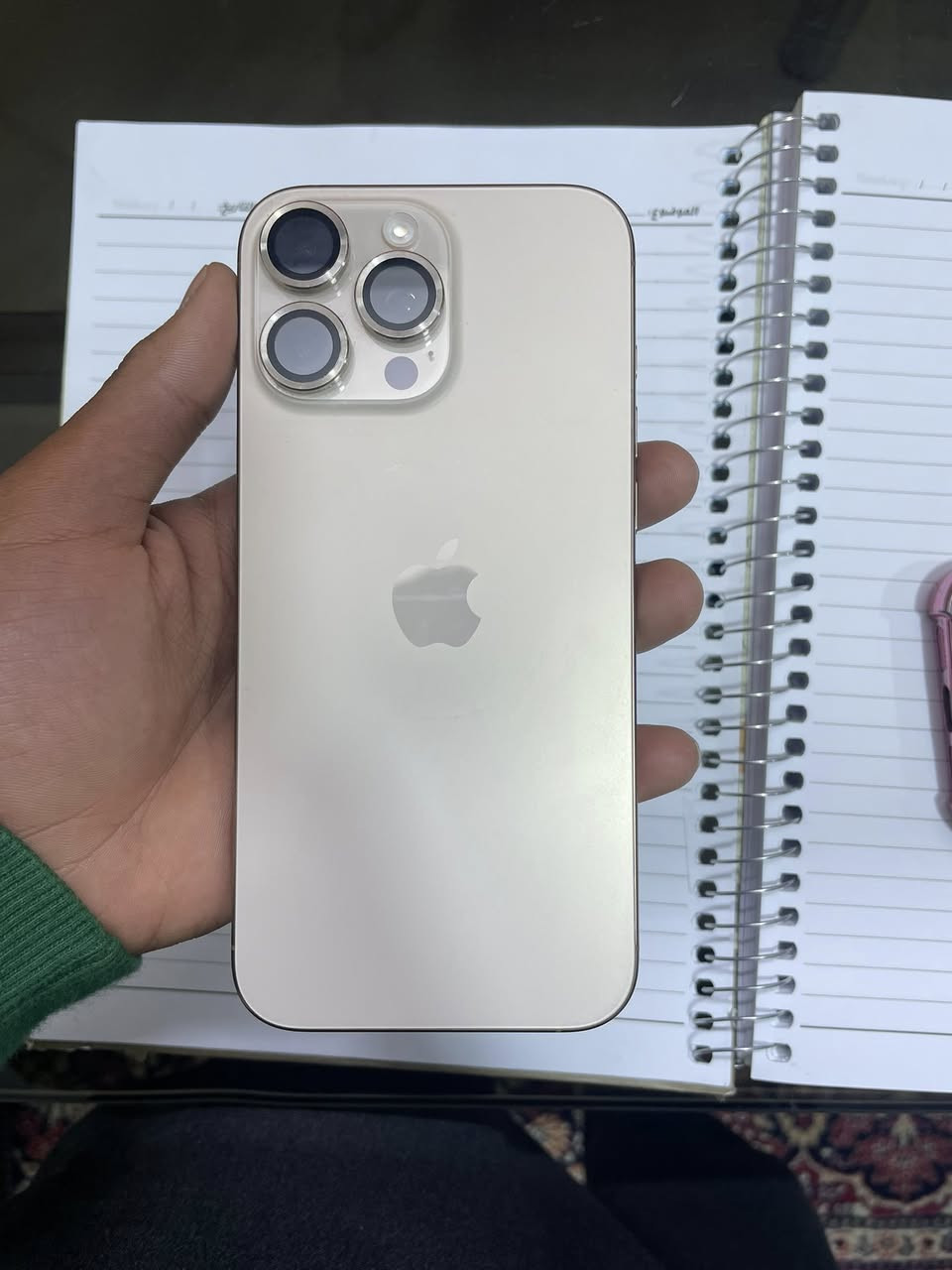 سلام عليكم آيفون ١٦ برو ماكسي شخط مابي بعده بحاله الضمان  بطاريه ٩٩  حتى كرتونته موجوده تجي السعر مليون ١٤٠٠ وبي مجال شي بسيط مكاني بغداد ***********
