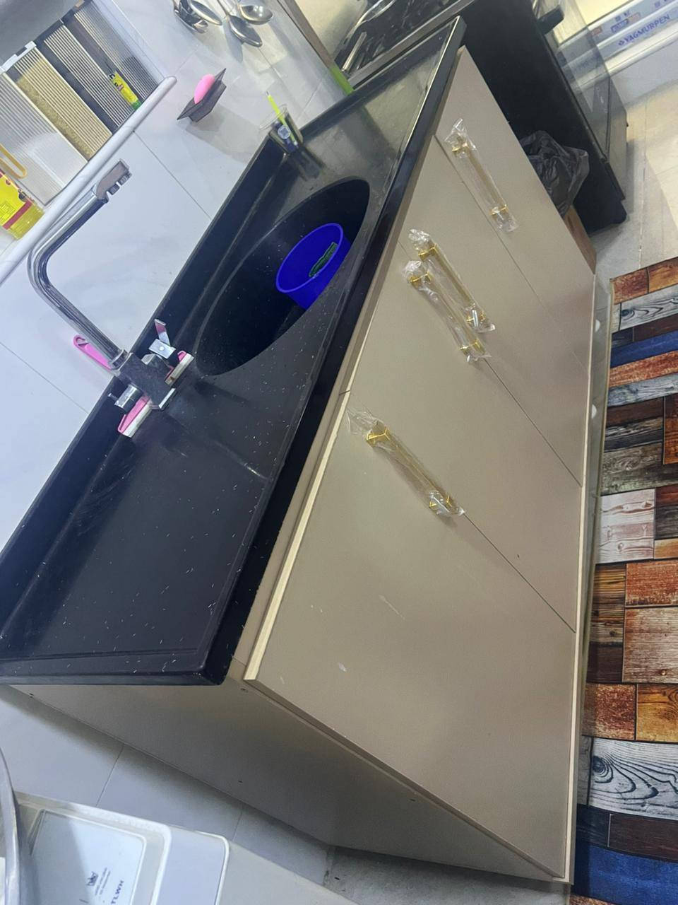 للبيع كاونتر وثلاجه مجاخله تصليح ابد لمكان لدوره  لكاونتر ب ٥٥٠ توصا وثلاجه ٥٥٠


**إذا كنت صاحب هذا الإعلان وتريد حذفه لأي سبب، رجاءا أرسل رسالة إلى الدعم الفني**