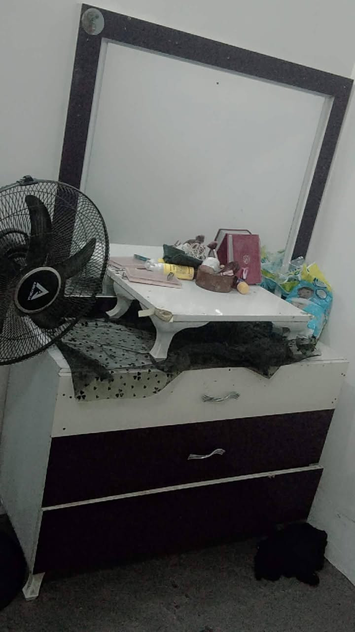 بغداد قرب الاقواس  غرفه تركيه 5 قطع  ضرر سكك مجرات بس بسعر 100 بيها مجال مستعجل ع بيع


**إذا كنت صاحب هذا الإعلان وتريد حذفه لأي سبب، رجاءا أرسل رسالة إلى الدعم الفني**