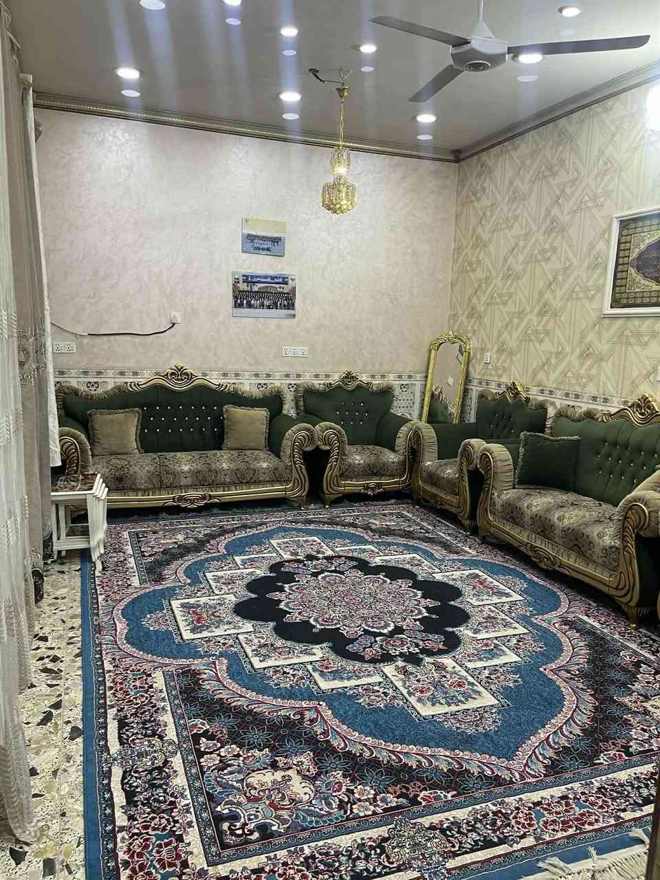 السلام وعليكم
بيت للبيع شارع احمد الوائلي قرب قصابه مسلم وإخوانه ثاني بيت عن الشارع المساحة ١٥٠ م الواجهه /١٥ النزال/١٠ يحتوي على ٤ غرف نوم واستقبال وصاله ومنور ومطبخ  للاستفسار الاتصال على الرقم *********** طابو صرف زراعي
