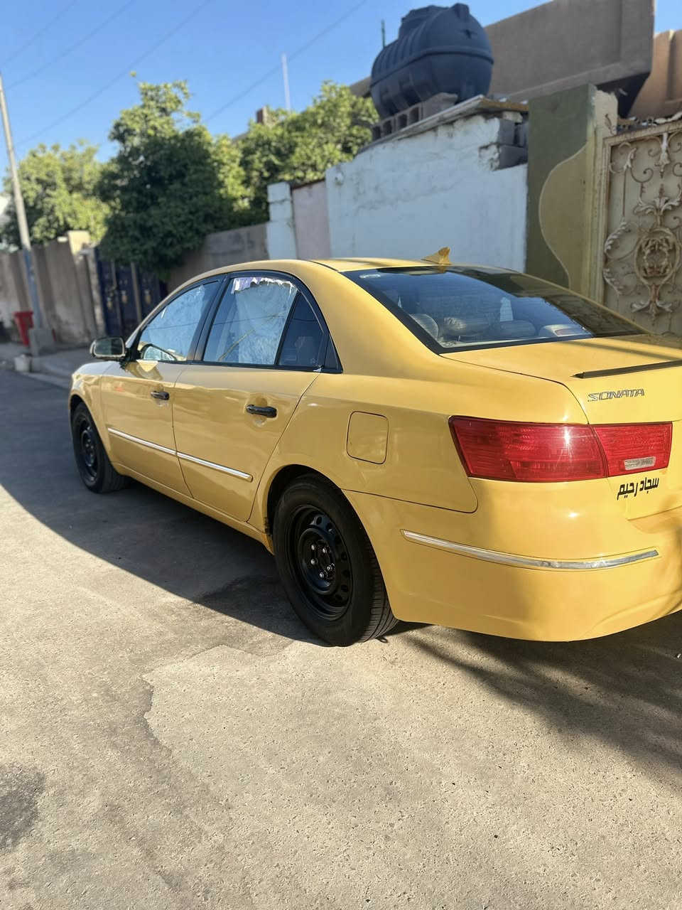 السلام عليكم سوناتا 2010 سياره حلوه مكينه 2400 ***********
