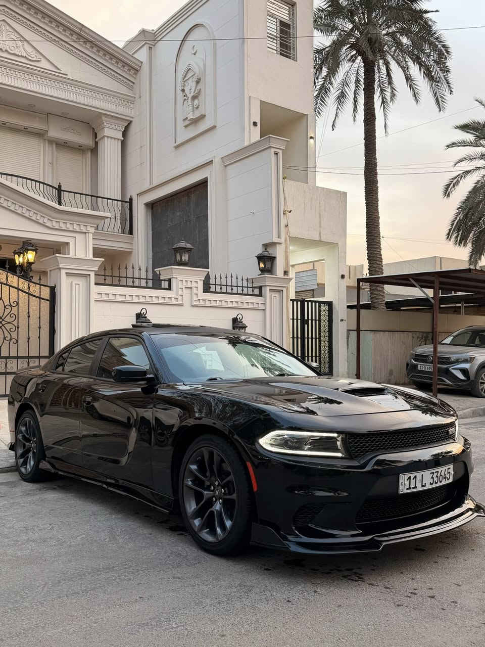 دودج جـارجر ( DAYTONA // R/T ) 🖤🦅
الموديل: [ 2023 اصدار الاخير ]

المحرك: [ V8 / 5.7 ] 🚀

الگير: [ أوتوماتيك ]

الممشى: [ 25 الف ميل ]

اللون : [ اسود ] 🖤

الحالة: [ السيـارة وارد أمريكا جاملغ جهة الصدر ومبدل نفس الون  أيرباك راجع سستم ]

[ الـــــمـــواصــفـــــات   فول  1/1 ]

-اكسل قفل 3.09 SRT

- تشغيل عن بعد + تشغيل بصمة 

- فتحة سقف 

- شاشة كبيرة 

-دشبول جلد 

- كار بلي 

- سستم سماعات 

- مقاعد جلد + الكنتارا 

- مقاعد تدفئة + تبريد 

- مقاعد خزن ميموري 

- حساسات خلفية 

-ستيرن كهرباء

-رقم بغداد باسمي تحويل ثاني يوم هزه و سنويه جديده 
-ملاحظه 😞 السياره جديده كلش اكثر من متتصور وماكو جارجر سوده بهلجداده كلشي بيه بلادي لا ملعوب بيه ولا مبرمجه استخدام شخصي كلشي ستوك بيه ]

الموقع: [ بغـداد ] 📍
للتواصل واتس اب او اتصال : [*********** ]
#دودج #تشارجر #دايتونا #
