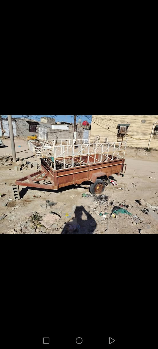 عربانه للبيع الطول ٣ متر جديده تسكام للبيع مكاني لنجف قرب المطار النجف مقابل باب الدخول تلفون ***********
