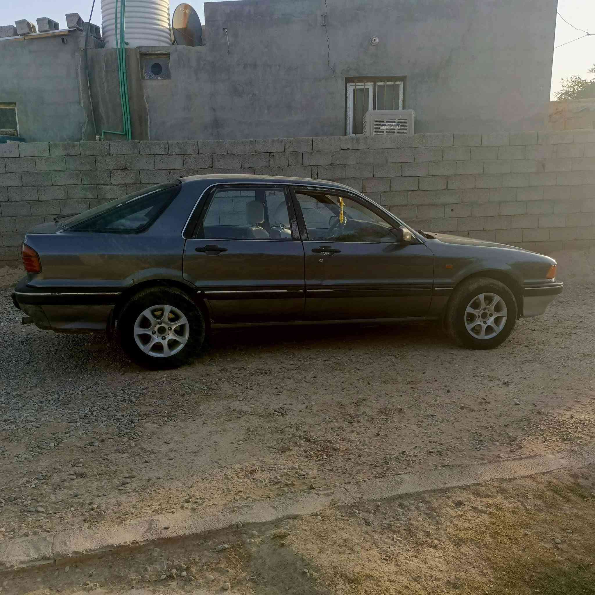 ميستبوشي كلنت موديل  89 رقم ديالى  سنويه لحد سنه 2027 
تدفئه تبريد بس تحطلها غاز تبريدها شغال 
السعر 37 وبيها مجال 
الاستفسار اكثر
***********
