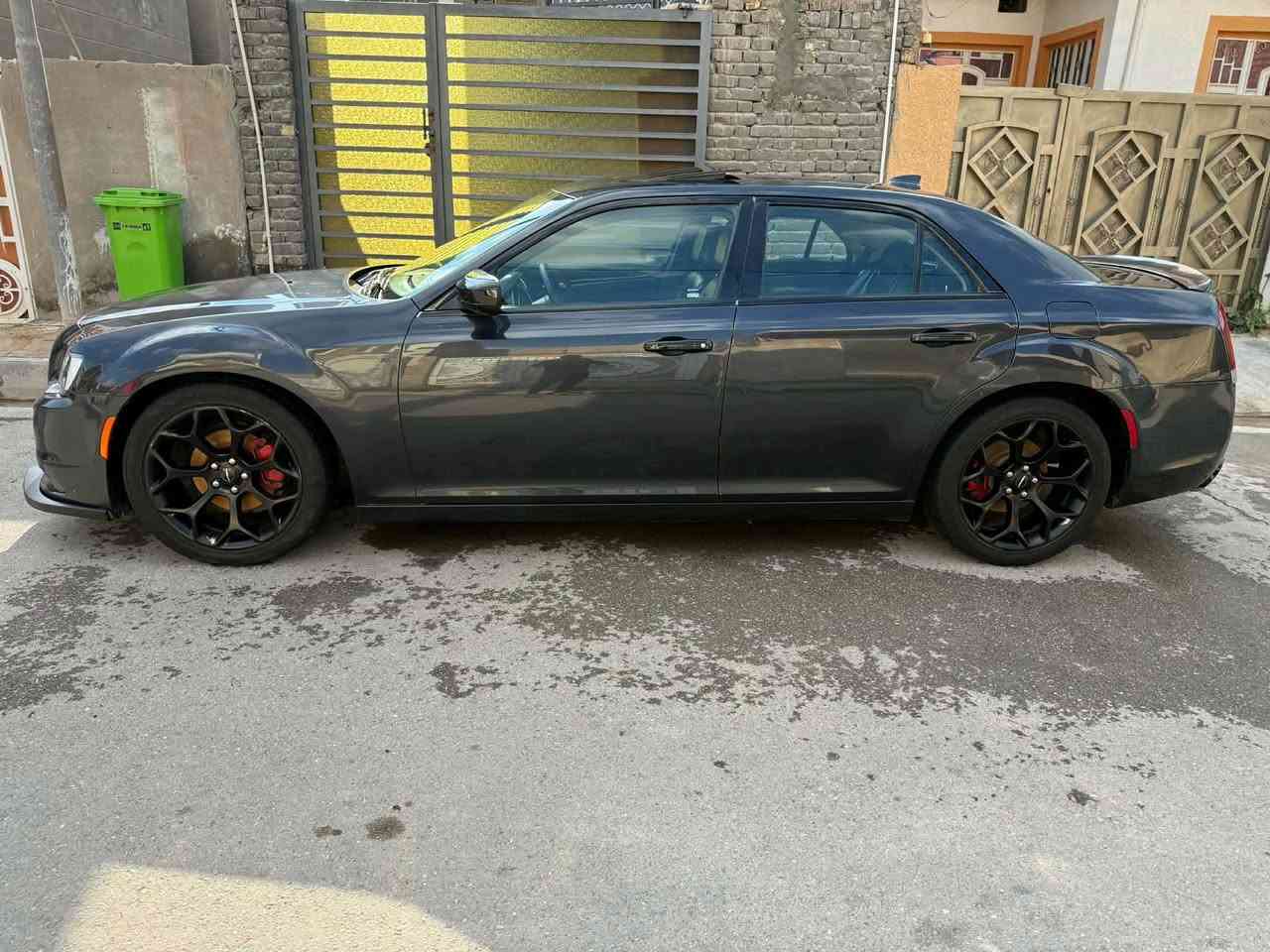 ﷽ 
اللهم مصلي ؏ محمد وال 
محمد
نوع السياره : اوباما كرايسلر
المديل :2016 مرمزه 21
نوع المحرك :6سلندر
محرك :3600 تو ويل 
المسافه المقطوعه42mi
رقم سياره : ذي قار
مكينه + كير (كفاله)
المواصفات
سياره عدى ال رداد فول واحد ؏ واحد
كشنات جلد ݪون اسودs
كشنات كهربائي
حساسات
نقطه عمياء
بدون ايرباك
فتحه سقف بنراما 
كشنات حار
شفتات تحكم
اشاير بل مري
شاشه كبيره مع نظام GPS
دمام خلفي 
تشغيل عن بـ؏ـَد 
بلوثوت
منافذ USP
نظام Sport
سياره كلين تايتل
بـ؏ـَد بيه هوايـۃ موصفات فول 
السعر (خاص)
السورنار مرفق مع النشر  سياره جهازه ؏ اخير حبايه سياره جديده بمعنى الكمله 
استفسار او اتصال او واتس  غير متواجد ؏ فيس

‭0771 355 0582‬ Singapore
