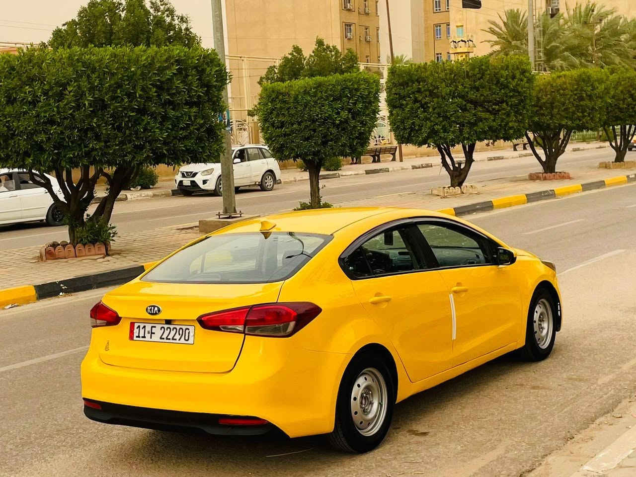 سلام عليكم البيع كيا فورتي موديل 2018 وارد امريكي حادث جاملغ بدون دواخل ولباقي مكفولة كفالة عامة اليبل واحد سيارة جديدة وجاهزة من كلشي تبريد ثلج حدادية تخم تاير كير ومكينة 2000 دوش مكفولات سنوية الغاية 2031هيه غرامات مصفره سيارة احله من صور السعر  108 الأستفسار علا رقم  *********** مكان سيارة كربلاء
