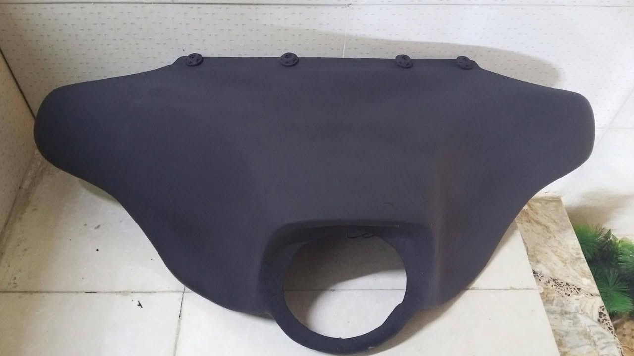 السلام عليكم بجم كامل يرهم لكل لكلاسك مسجل شاشه سماعات 4 معه قفايص تركيب كامل جيب او شد مكاني بغداد السعر 150الف  او بي مجال حك الجيه
***********
