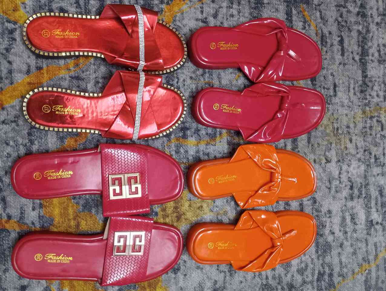 سلام عليكم
توفر شلحات نسائي وتك نوم فانيله زبده بارده وسلبرات انواع موديلات والوان والقياسات وطفال قياسات صغار
كل هاذا الجمال والدلال سعر علا ال2000 و3000
يوجد توصل داخل زعفرانيه للاستفسار مراسل الصفحه🌹


**إذا كنت صاحب هذا الإعلان وتريد حذفه لأي سبب، رجاءا أرسل رسالة إلى الدعم الفني**