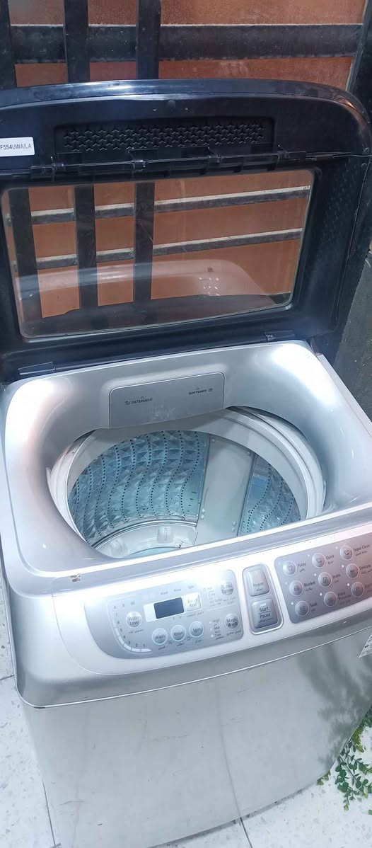 غساله سامسونج 13 كيلو 
شغاله وعلى الفحص 
مكفوله من التصليح 
ضمان شهر
السعر 165 الف بيه مجال بسيط 
يوجد توصيل 
رقم الواتساب ***********
ـــــــــــــــــــــــــــــــــــــــــــــــــــــ بغداد, العراق
