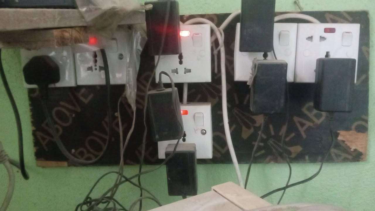 برج للبيع يحتوي على حديد 35 18  متر 4 سكاتر دش  30 26 و 6 912 وعاكسه و3 باتري وسيسكو 1 كيكا ومنضومه كهرباء كامله ومحولاتها والانجكترات مع الاسلاك والفراكات والكيبلات ومانع سواعق وعاكسه ثانيه بيها خلل بصيط مكان بابل


**إذا كنت صاحب هذا الإعلان وتريد حذفه لأي سبب، رجاءا أرسل رسالة إلى الدعم الفني**