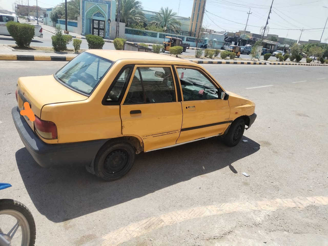 سلام عليكم سياره موديل 11كير مكينه لاتنقيص ولا تبخير شواصي يخبلن  رقم ألماني بغداد بدون راعي. عدي مستمسكاته كلهن بس ماواصله سياره داخل نضيف مسجل جديد سماعات جدد  كهرباياته كله جديده  صدر جديد تخم تاير جديد وسبير همين جديد اتعهد سرقه وعشائر مكان سياره واسط قضأء الحي رقم اومراسله ***********
