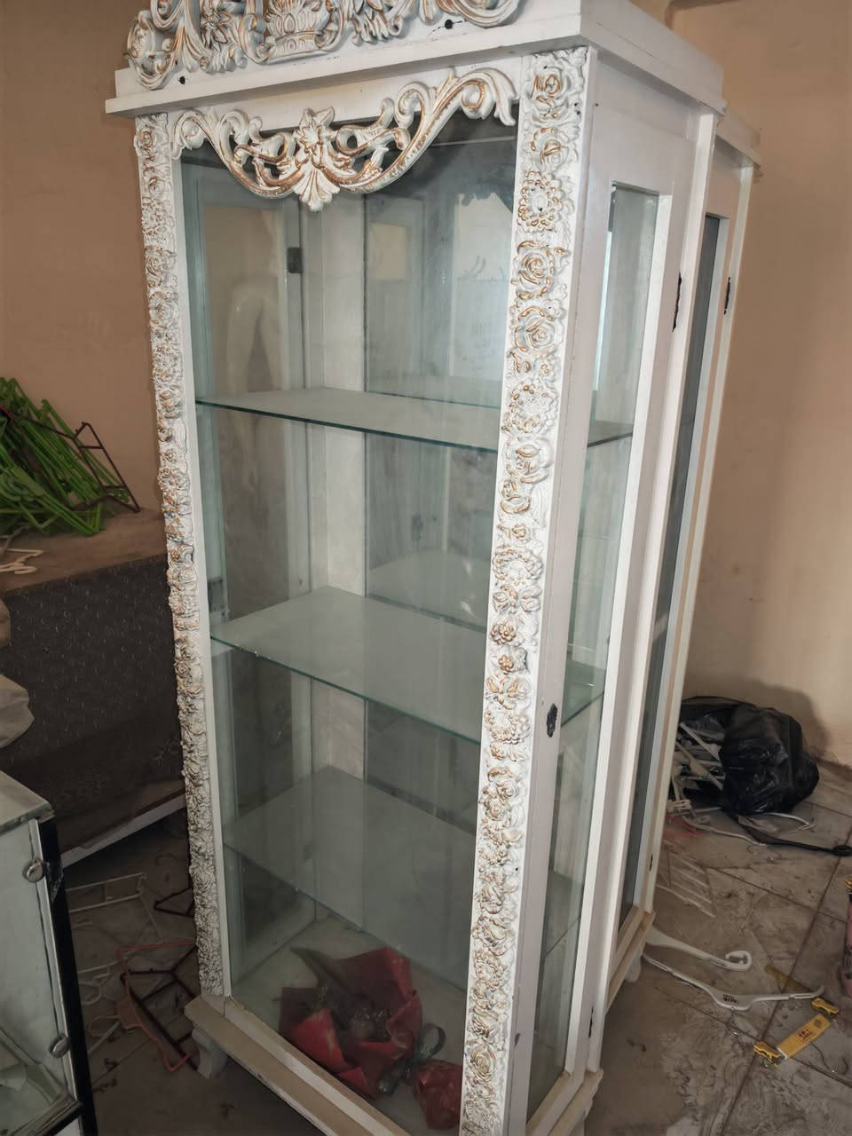 ميز مدرج عدد1 وبترينات عدد 2 وميز عدد 4 للبيع
للاتصال ع هذا الرقم ***********
العنوان حله سوق الحله
