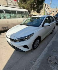 كيا سيراتو 2024 خليجي  مكفولة من صبغ وتبديل وبارد كفالة عامه ماشي 5 ال...