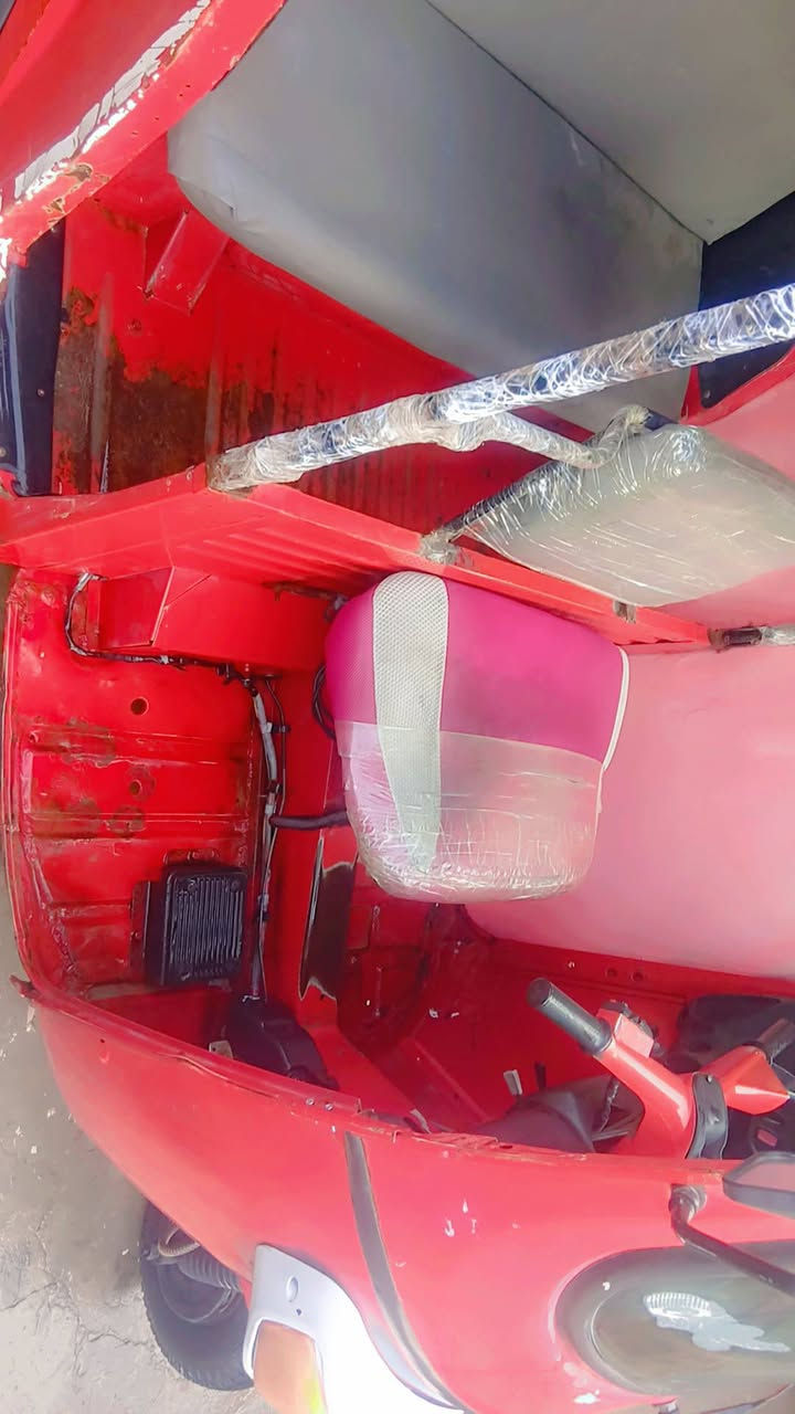 سلام عليكم تكتك بياجو مديل 2018وراق وراق مابيهة اي نقص كبل للشارع بس دوس مالتهة شوفت عينك سعر مليون وسبعمية وبيهة مجال مكاني بغداد الامين قرب حسينية محسن الحكيم رقم الهاتف بي واتساب ***********
