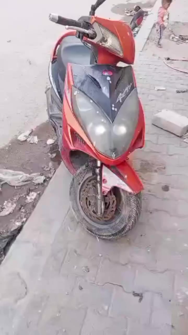 سلام عليكم دراجه للبيع مكان نجف حي شرطه رقم *********** قيم وخذ جاهزه وجديده سلف كله شغال قيم وخذ رجاء الموشراي لايكسر بسعر
