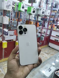 ايفون 13 برو ماكس  نضافة 100%  + ضمان لون أبيض بطارية 84 للتواصل على /...
