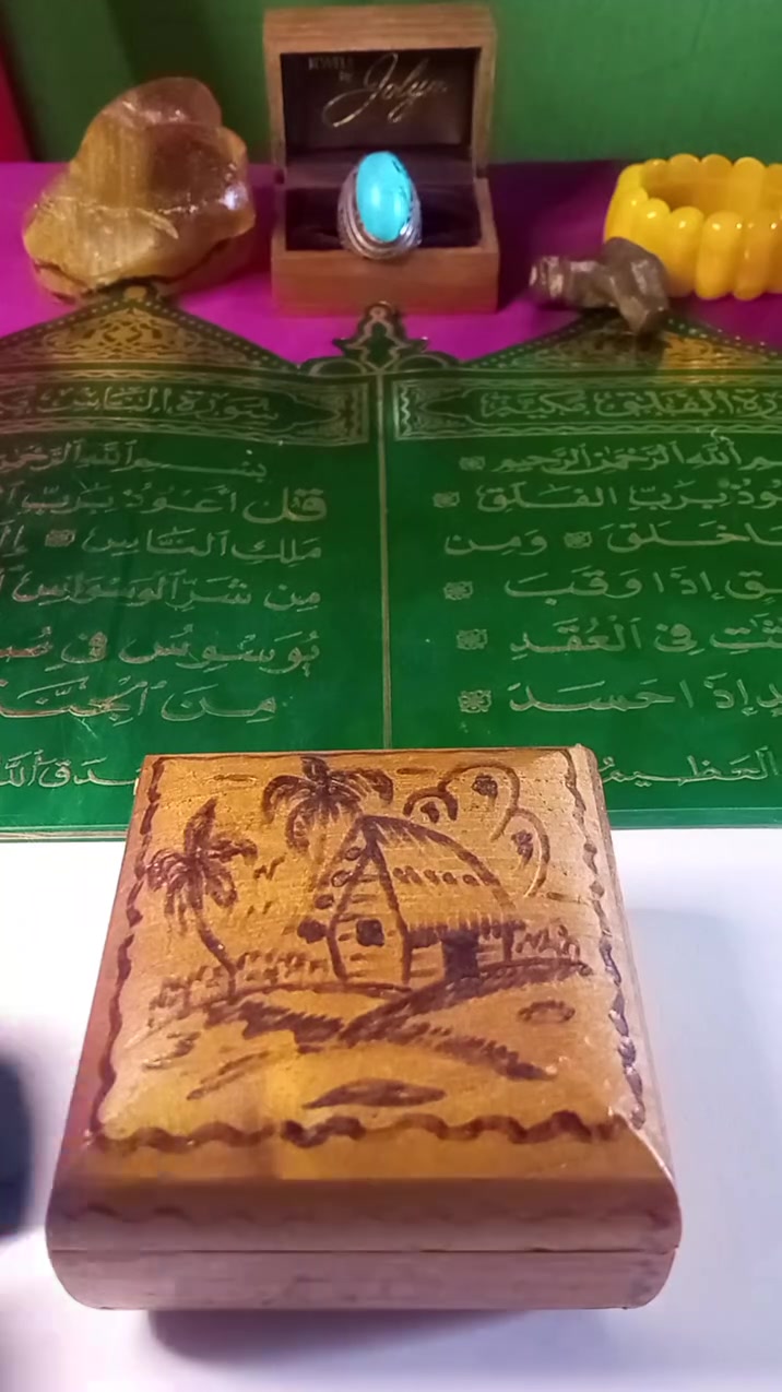 تبارك الله
نعرض عليكم 
خاتم من حجر الطبيعي العقيق اليماني القديم جدا 
فضه وزن ثقيل 
ان سعر الخاتم بعد الخصم 
100الف دينار عراقي 
توصيل مجاني 
اهلا بكم 
نرجو اعطاء اعجاب للجميع منشور داخل الصفحه 
جزاكم لله الف خير


**إذا كنت صاحب هذا الإعلان وتريد حذفه لأي سبب، رجاءا أرسل رسالة إلى الدعم الفني**