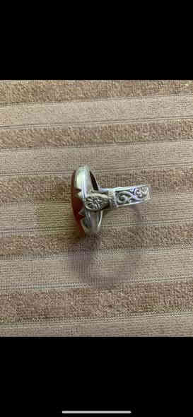 السلام عليكم

عقيق صياغة ثقيلة 

قياس الخاتم 24 

السعر 25 سعر نهائي 

بغداد مدينة الصدر 

واتساب ***********
