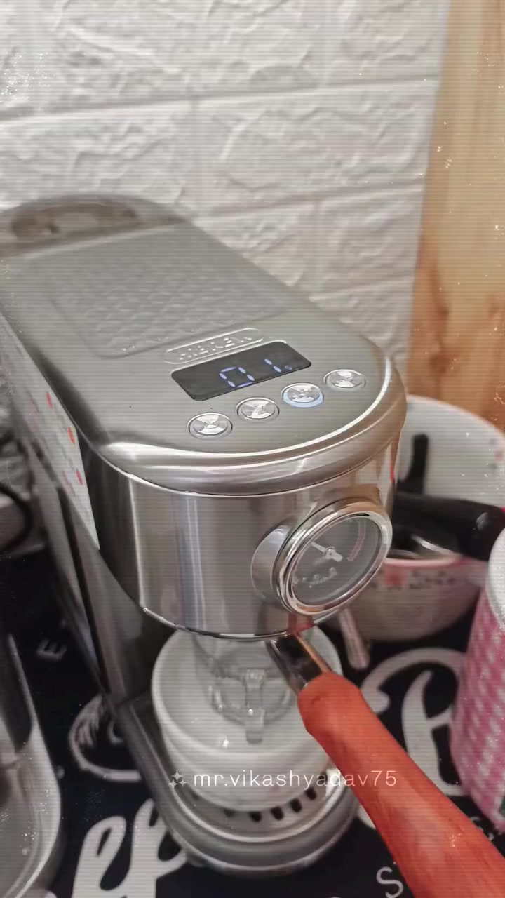 جهاز القهوة h10b هايبرو
مطحنة G7 هايبرو 
بن شيبان برازيل سانتوس ارابيكا 80٪ 20 ٪ روبوستا
درجة طحن 14
وبقية تفاصيل موجود بالفيديو 
صباحكم عافية وسرور
رايكم اخواني


**إذا كنت صاحب هذا الإعلان وتريد حذفه لأي سبب، رجاءا أرسل رسالة إلى الدعم الفني**