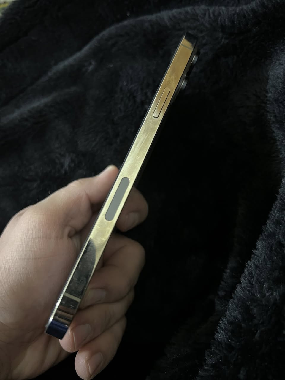 السلام عليكم 13برو ماكس  للبيع جديد بمعنى الكلمه نموذمج m فول ونضافه خير من الله اللون ذهبي. شاصي نضيف بطارية 91 السعر 750 الف وبي وجال رقم التلفون 
***********
