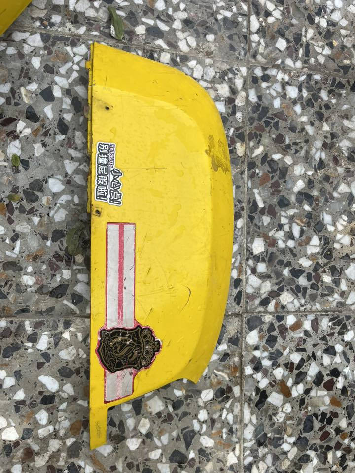 السلام عليكم غراض بوليس وماكس 120
ويل نجمه رياضي ماكس 120
صالنصه بوليس بلاديه 
تجوه بوليس بلاديه 
كابريتر رمبه 
كفرات ختم واحد بس عوزهن ترتيب 
مكاني بغداد سيطره الشعب 
للاستفسار ***********
