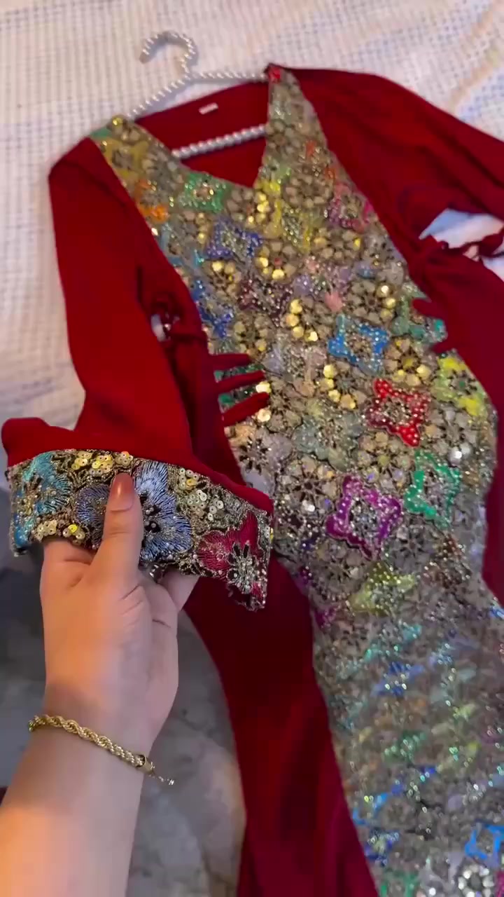 دراعه موديل يجنن شغل كله يدوي
ماكوو احله من هيج قطعه
وسعر يجنن


**إذا كنت صاحب هذا الإعلان وتريد حذفه لأي سبب، رجاءا أرسل رسالة إلى الدعم الفني**