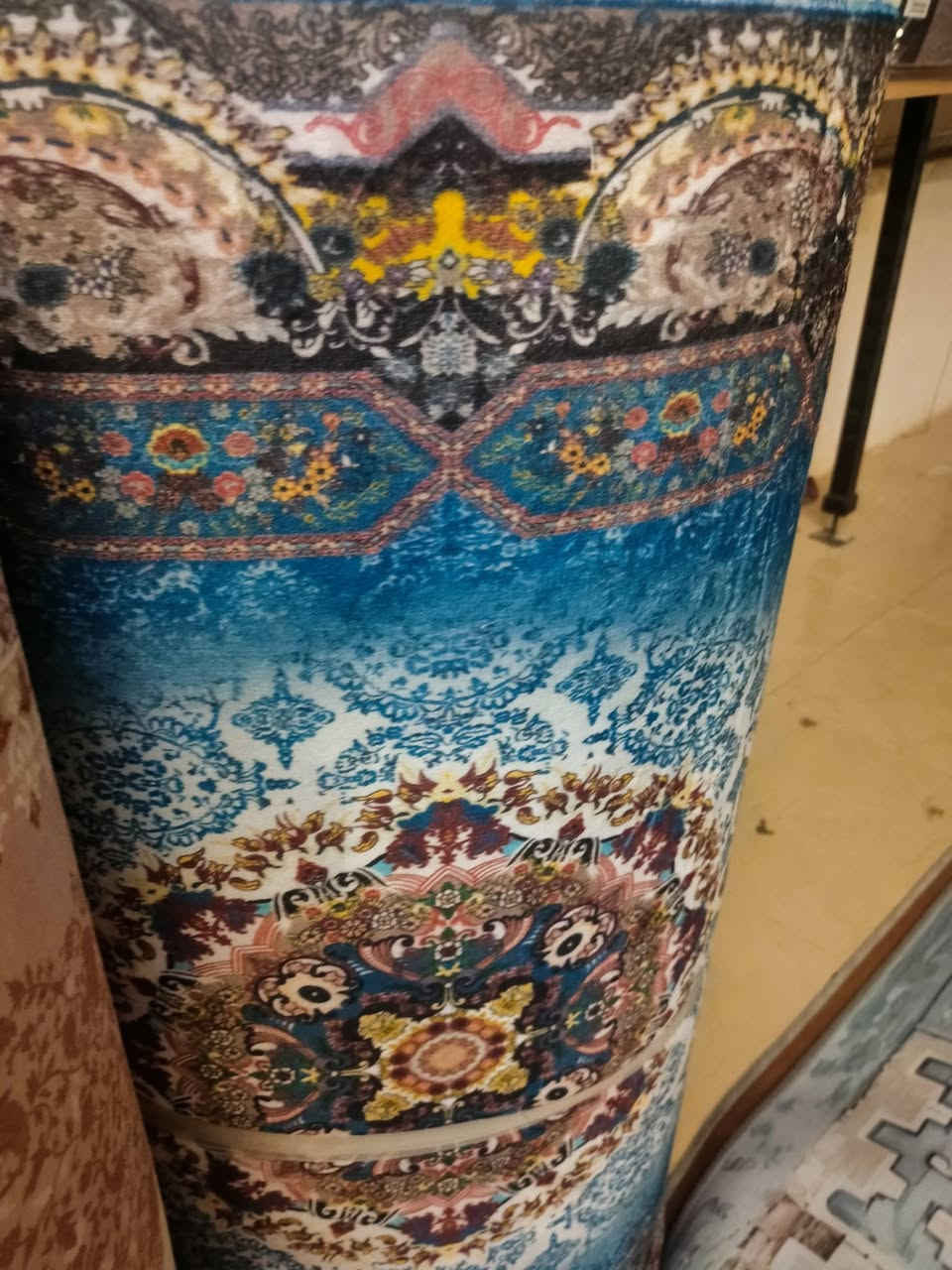 من مجمع الرنا للمفروشات وصول وجبة جديده من المده الكلاودي 
ملاحظه هامه﴿هاي المده الكلاودي صيفه وشتويه ﴾🌹🌹🌹🌹🌹
عرض المده ٩٠ 🌹
سعر المتر راح يكون بيه عرض خاص السعر بس ب ٥ الف ➡️
العنوان ذي قار شطره شارع الاطباء مجاور سونار اثير 
الاتصال ***********
عروض مجمع الرنا للمفروشات ما تخلص منها 
موجود توصيل داخل الشطرة الفين 
ناصرية مركز 3
أقضية ونواحيها 4 
بغداد والمحافظات الاخرى 6 الاف دينار 
🌹🌹🌹🌹🌹🌹🌹🌹🌹
