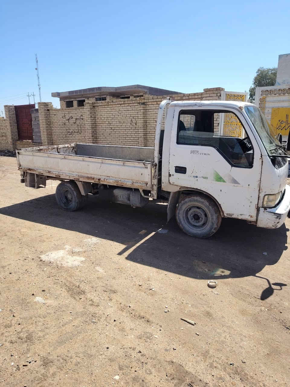 سياره فونتيرا للبيع موديل 2000 السياره بس وكاله بس وكاله والرقم ***********
